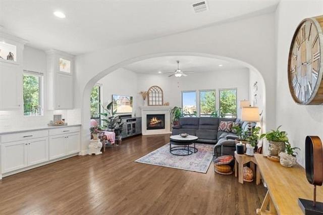 Foto del edificio - 4701 Hill Meadow Rd