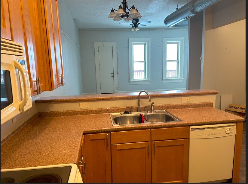 Foto principal - 118 S Main St