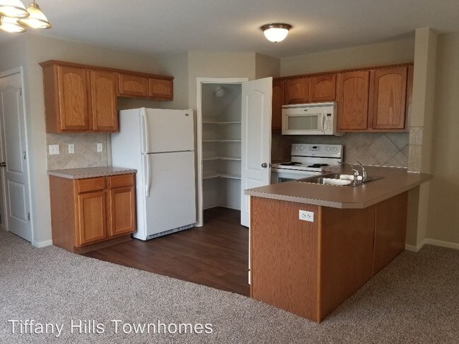 Foto del edificio - 5950-5956 NW 91st Terrace