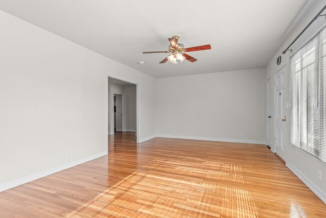 Building Photo - 3BR Home with Large Backyard Near SDSU