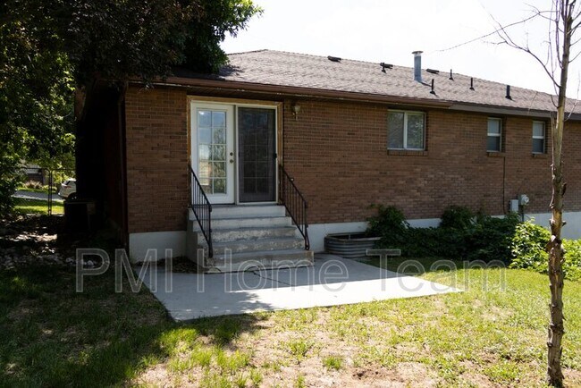 Foto del edificio - 5095 Taylor Ave