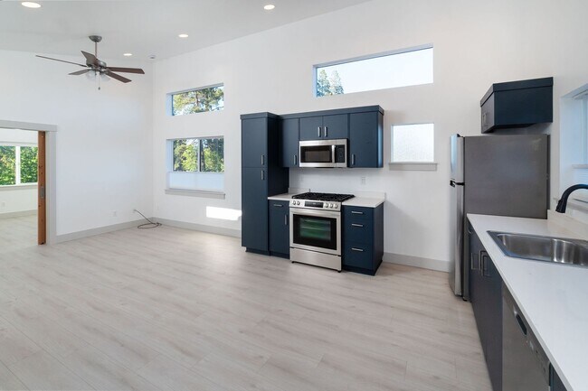 Foto del edificio - Hartford Duplex - 01355-HART-00
