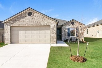 Building Photo - 1833 Rock Elm Dr