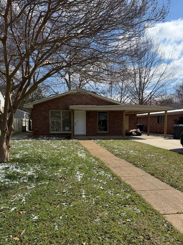 Primary Photo - Newly Updated 3-Bedroom Home in Decatur, A...