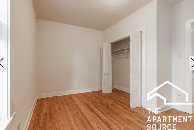 Building Photo - 4036 N Ashland Ave