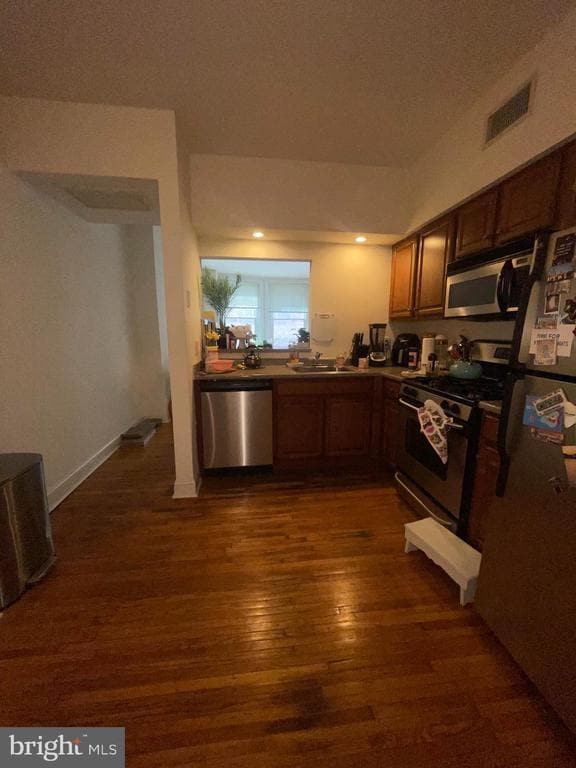 Building Photo - 129 S 18th St