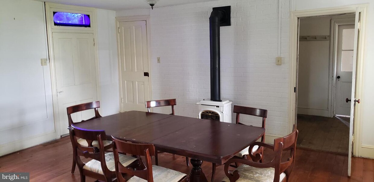 Primary Photo - 3233 Limestone Rd