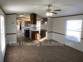 Building Photo - 109 Pepper Dr