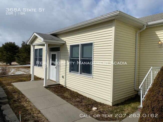 Building Photo - Immaculate Handicap Accessible 2 Bedroom