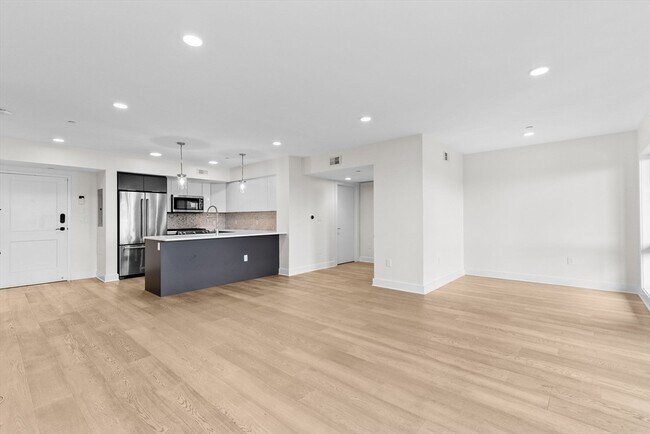 Foto del edificio - 85 Willow Ct
