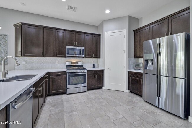 Building Photo - 4275 Ponderosa Trl