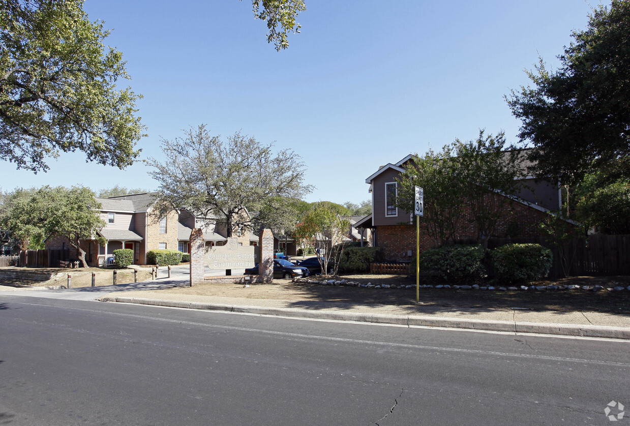 Churchill Estates Apartments San Antonio