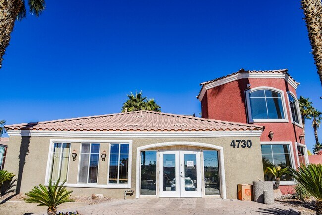 Foto del edificio - WOW! 3 bed 2 bath gated condo near Nellis AFB.. REMODELED!