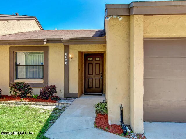 Building Photo - 8653 Deermoss Way W