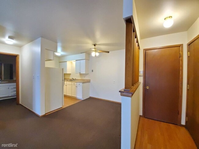 Building Photo - 3780 S 43rd St