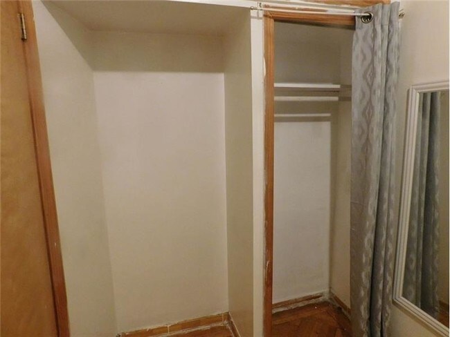Foto del edificio - 143 E 35th St