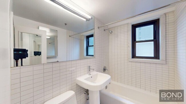 Foto del edificio - 222 E 39th St