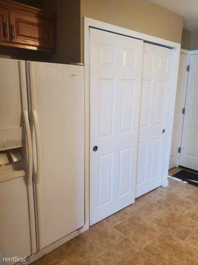Foto del edificio - 2 br, 2 bath House - 26043 Dartmouth St