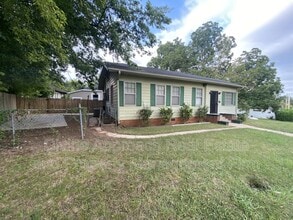 Building Photo - 5001 Farrell Ave