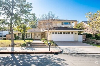 Building Photo - 19100 Castlebay Ln