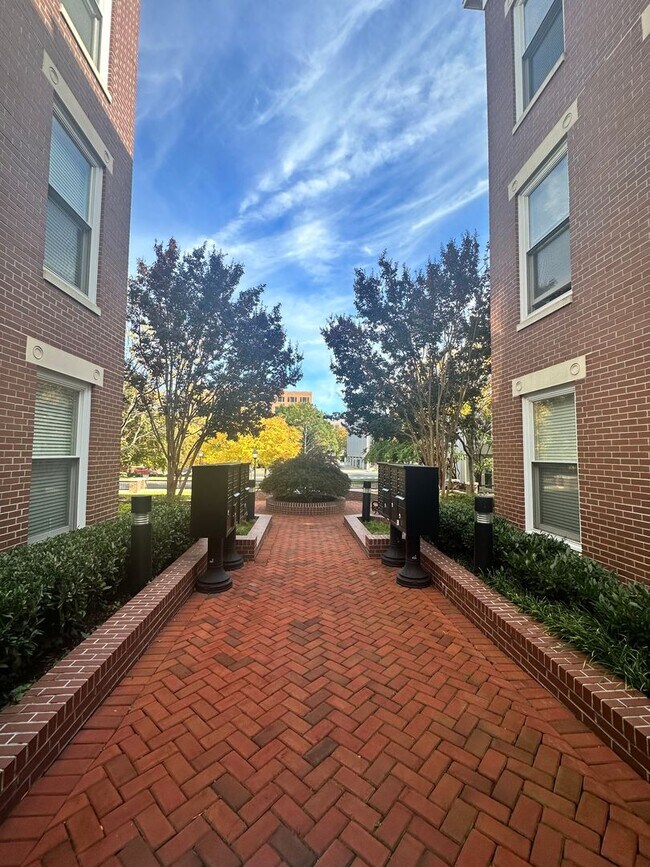 Foto del edificio - 910 Powhatan St