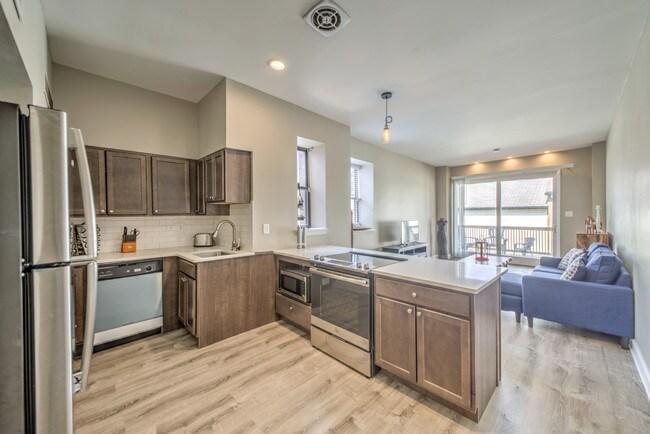 Foto del edificio - 3629 McRee Ave