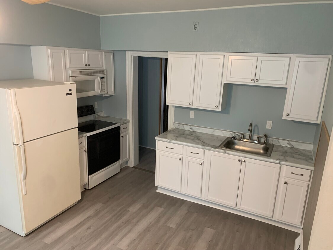 Building Photo - 1103 West 9th