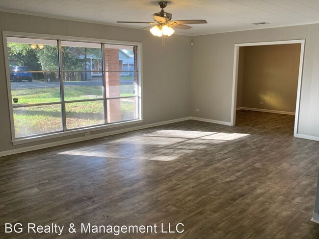 Building Photo - 3 br, 2 bath House - 811 Park Ave