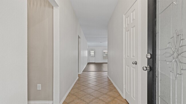 Foto del edificio - 22848 Lantern Hills Dr