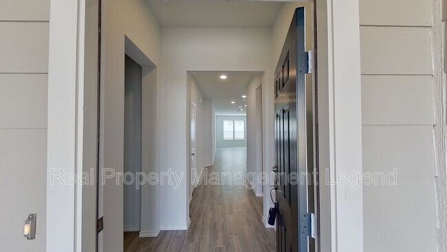 Foto del edificio - 8998 Fair Oaks Dr