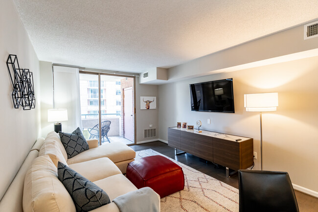 Living area with access to balcony - 4808 Moorland Ln