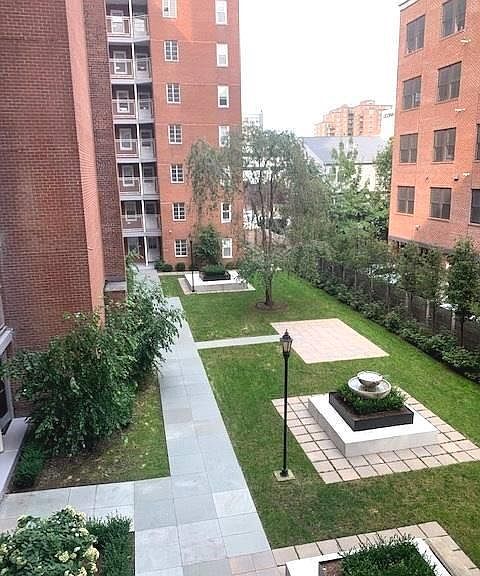 Foto del edificio - 700 Summer St