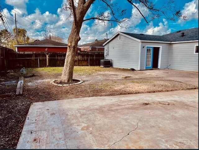 Photo - 4834 Meadow Park Dr House