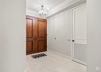 Building Photo - 4500 Ocean Dr
