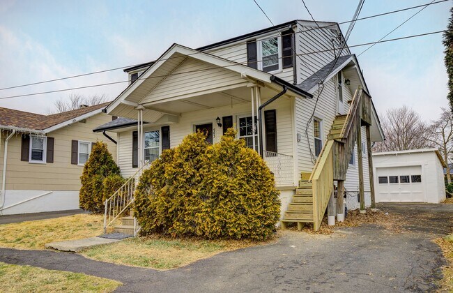 Foto del edificio - 903 Loney St