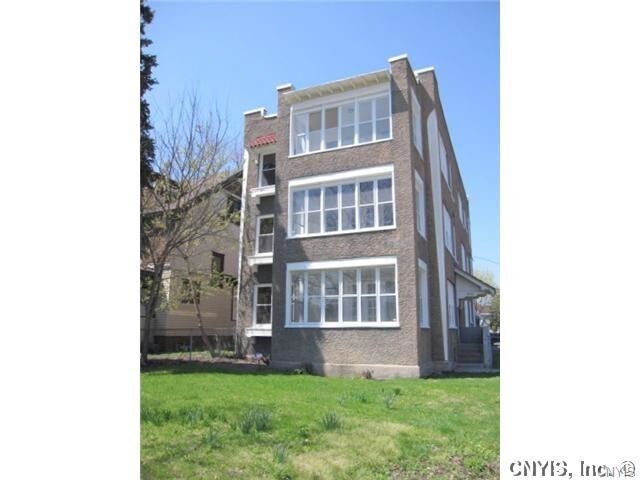 Primary Photo - 600 W Onondaga St