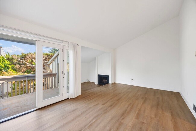Building Photo - Updated studio - available now