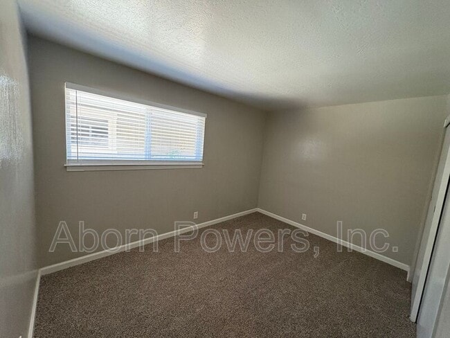 Building Photo - 2760 Coloma St