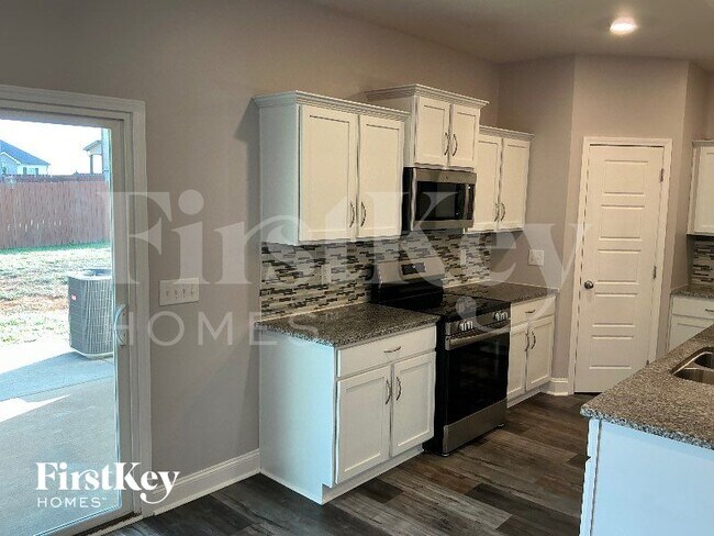 Building Photo - 1156 Charles Thomas Dr
