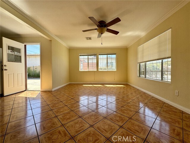 Foto del edificio - 8191 Salina St