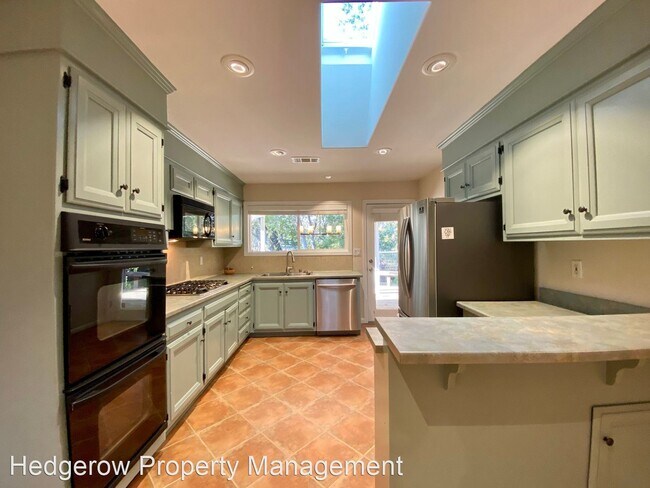 Foto del edificio - 3 br, 2 bath House - 1007 Stonybrook Drive