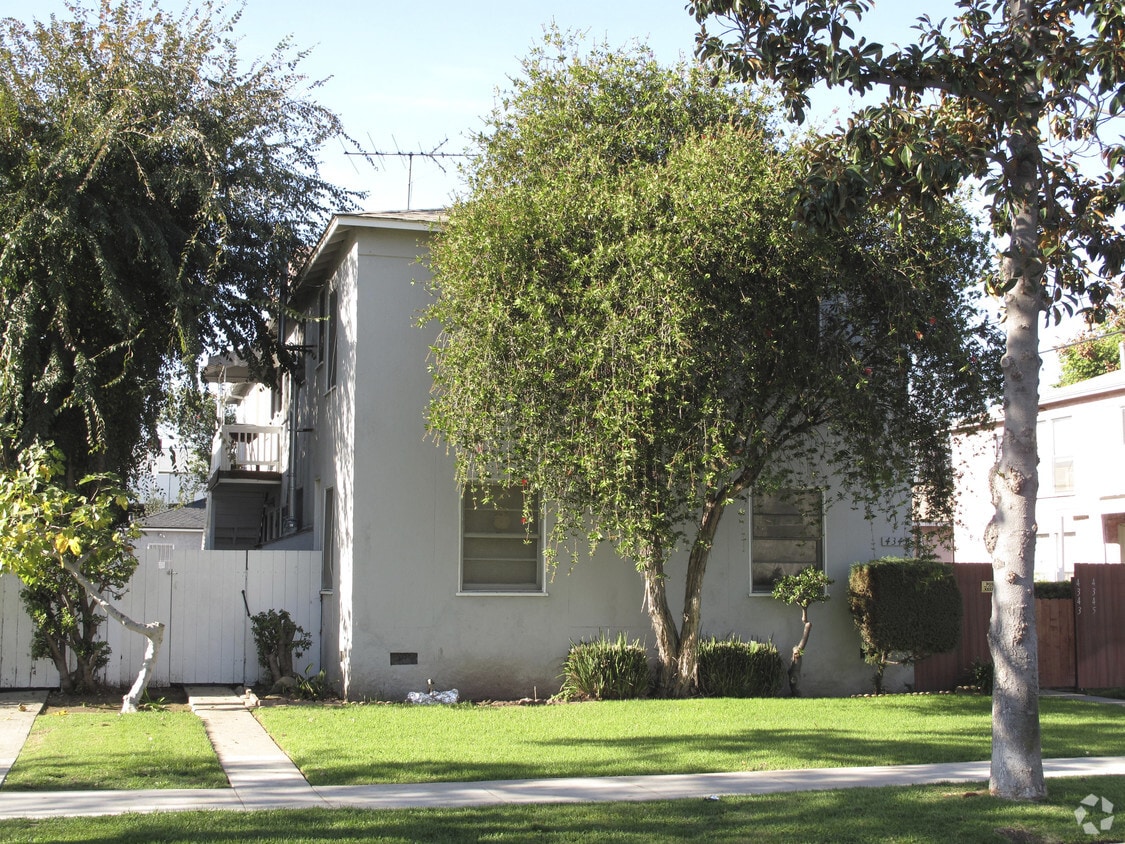 Building Photo - 4343 Elm Ave