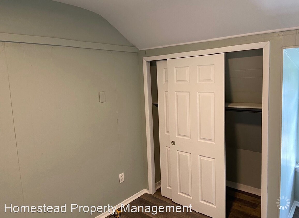 Foto principal - 3 br, 1 bath House - 23 Cedar St