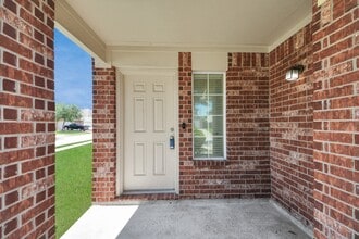 Building Photo - 11034 Kelly Hill Ct