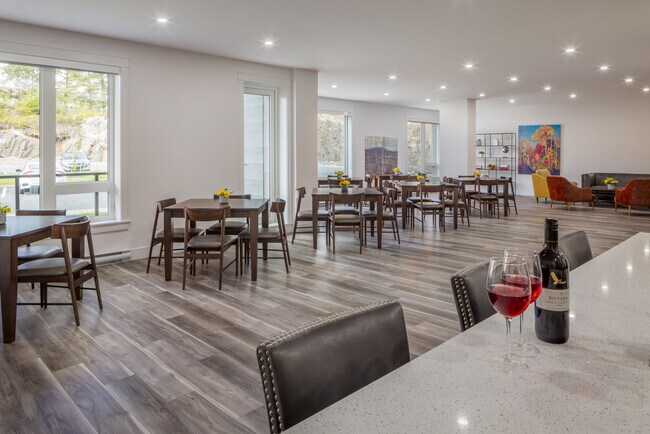 Photo du bâtiment - Brookside Terrace Apartments