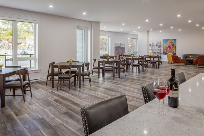 Photo du bâtiment - Brookside Terrace Apartments