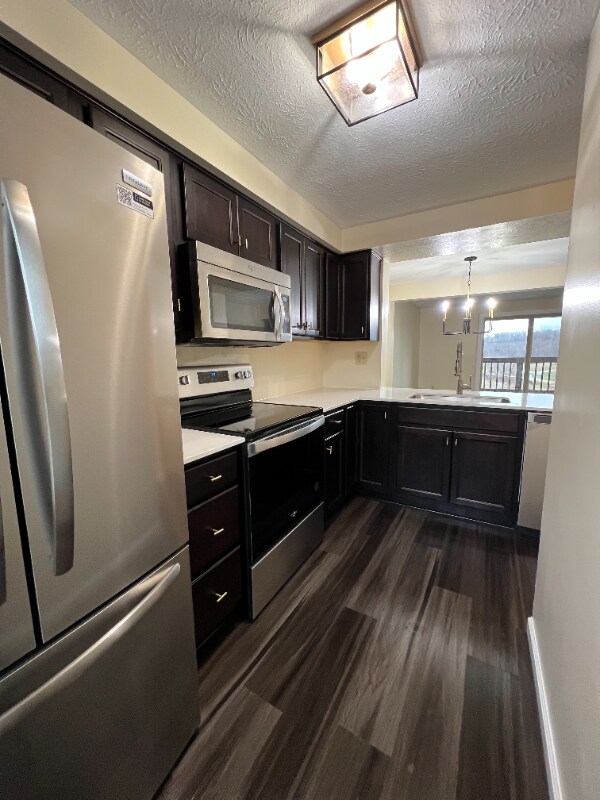 Foto del edificio - 378 Scott Ln