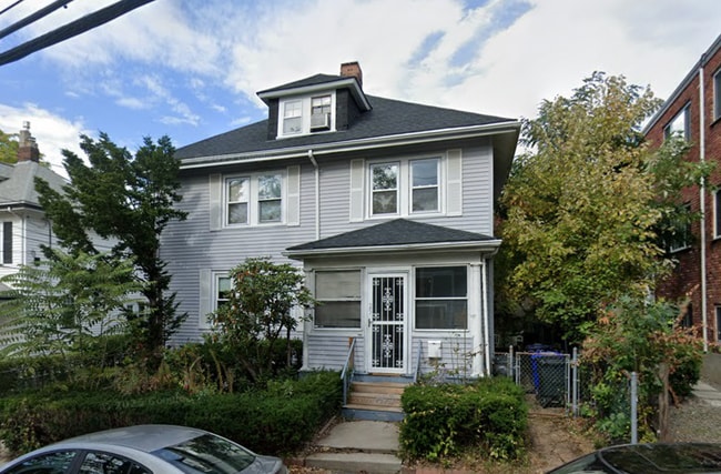 Building Photo - 25 Embassy Rd