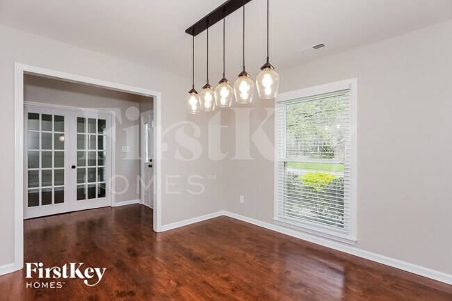 Foto del edificio - 7206 Brassy Creek Ln