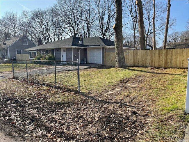 Foto del edificio - 130 Flower Rd